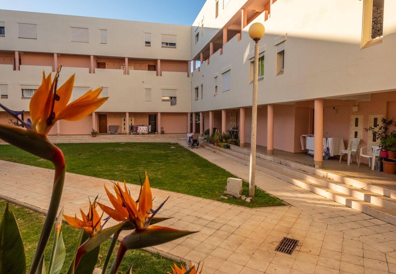 Appartement in Albufeira - #012 Family Apartment | Quiet Area & Comfort