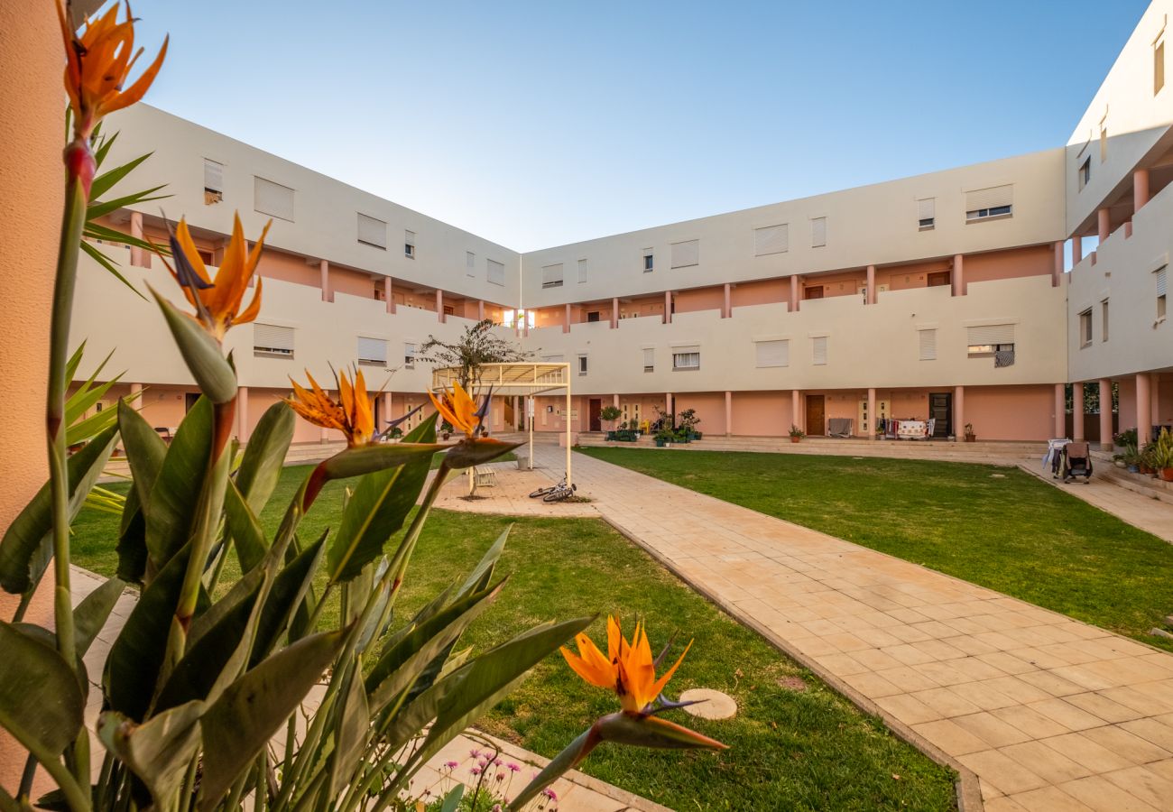 Appartement in Albufeira - #012 Family Apartment | Quiet Area & Comfort