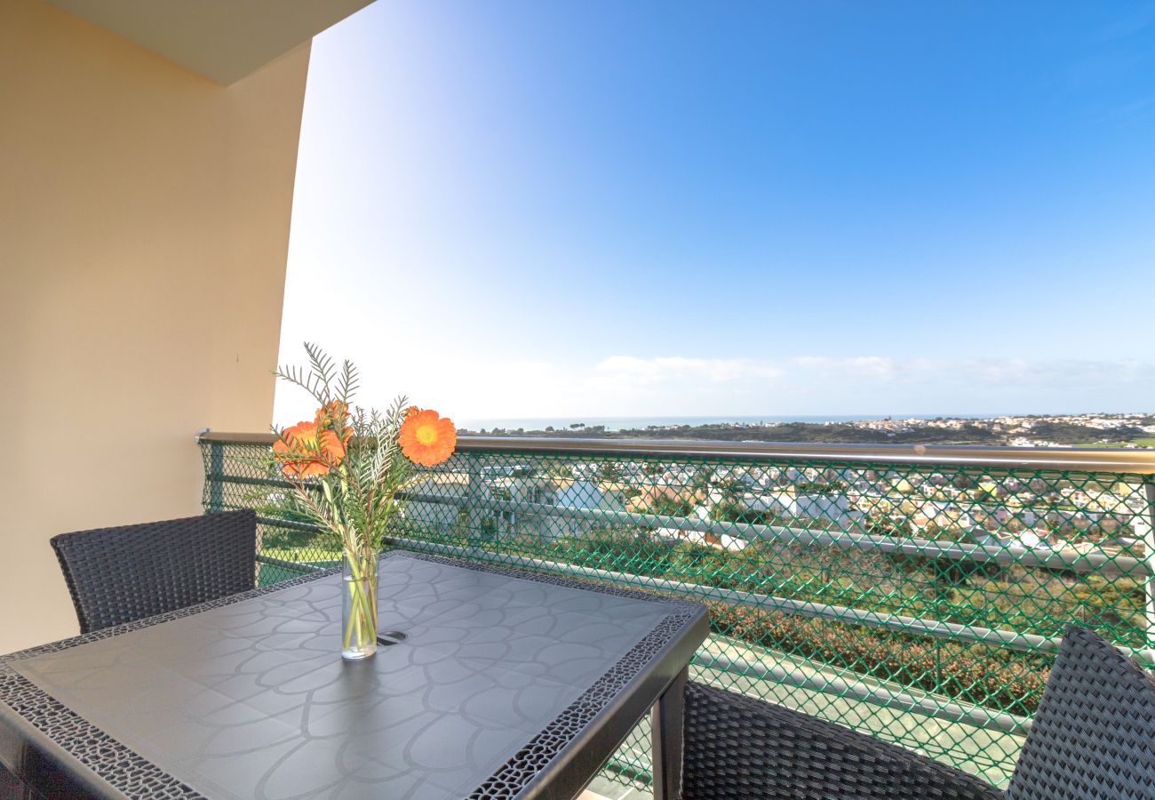 Appartement in Albufeira - #004 Encosta Apartment | Pool & Relax Area