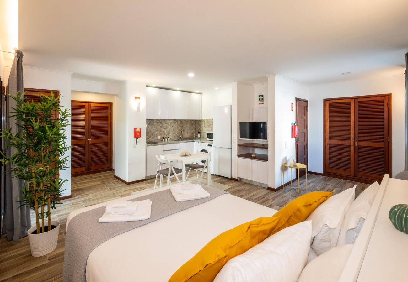 Studio in Albufeira - #027 Belavista Studio | Pool & Central