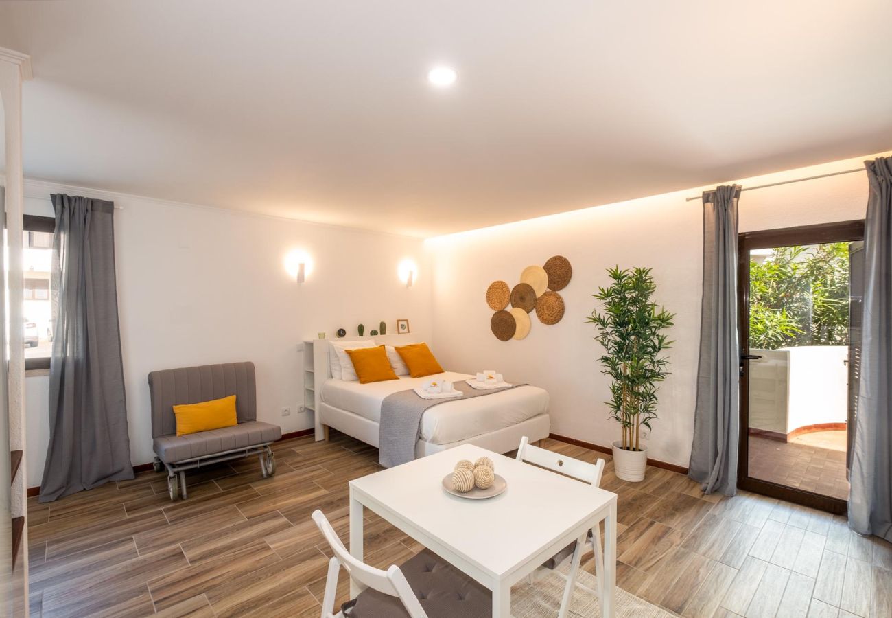 Studio in Albufeira - #027 Belavista Studio | Pool & Central