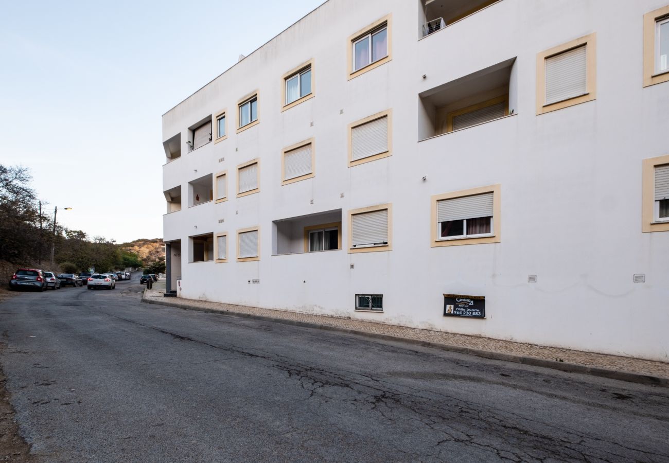 Appartement in Albufeira - #001 Stylish Downtown Flat | Walk to Beach & Bars