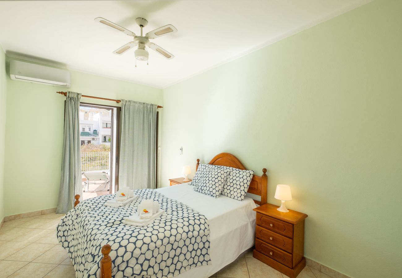 Appartement in Albufeira - #043 Apartamento Hassan by Home Holidays