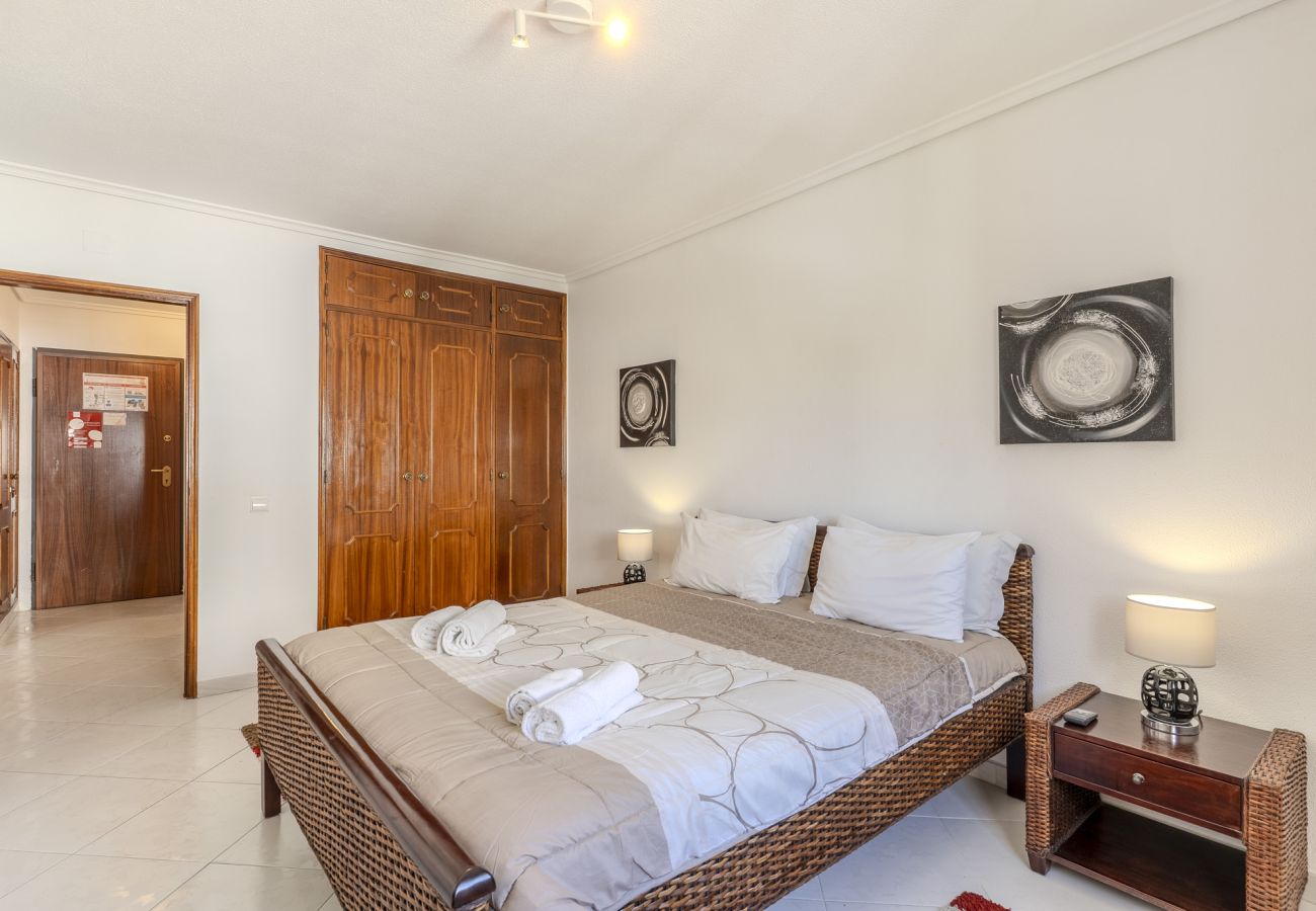 Appartement in Albufeira - #075 1BR Solar Apartment | Bright & Cozy