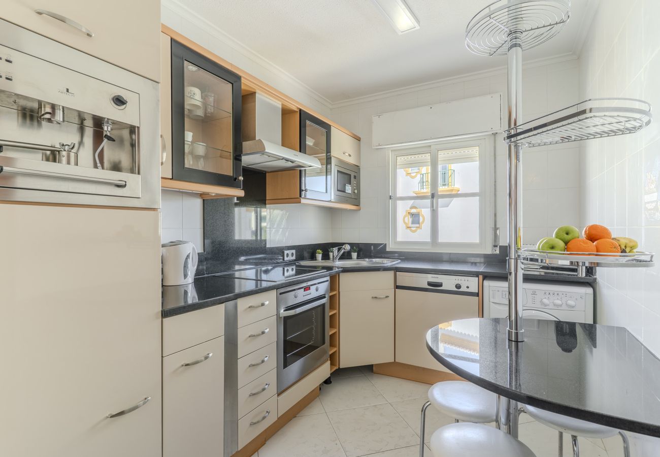 Appartement in Albufeira - #075 1BR Solar Apartment | Bright & Cozy