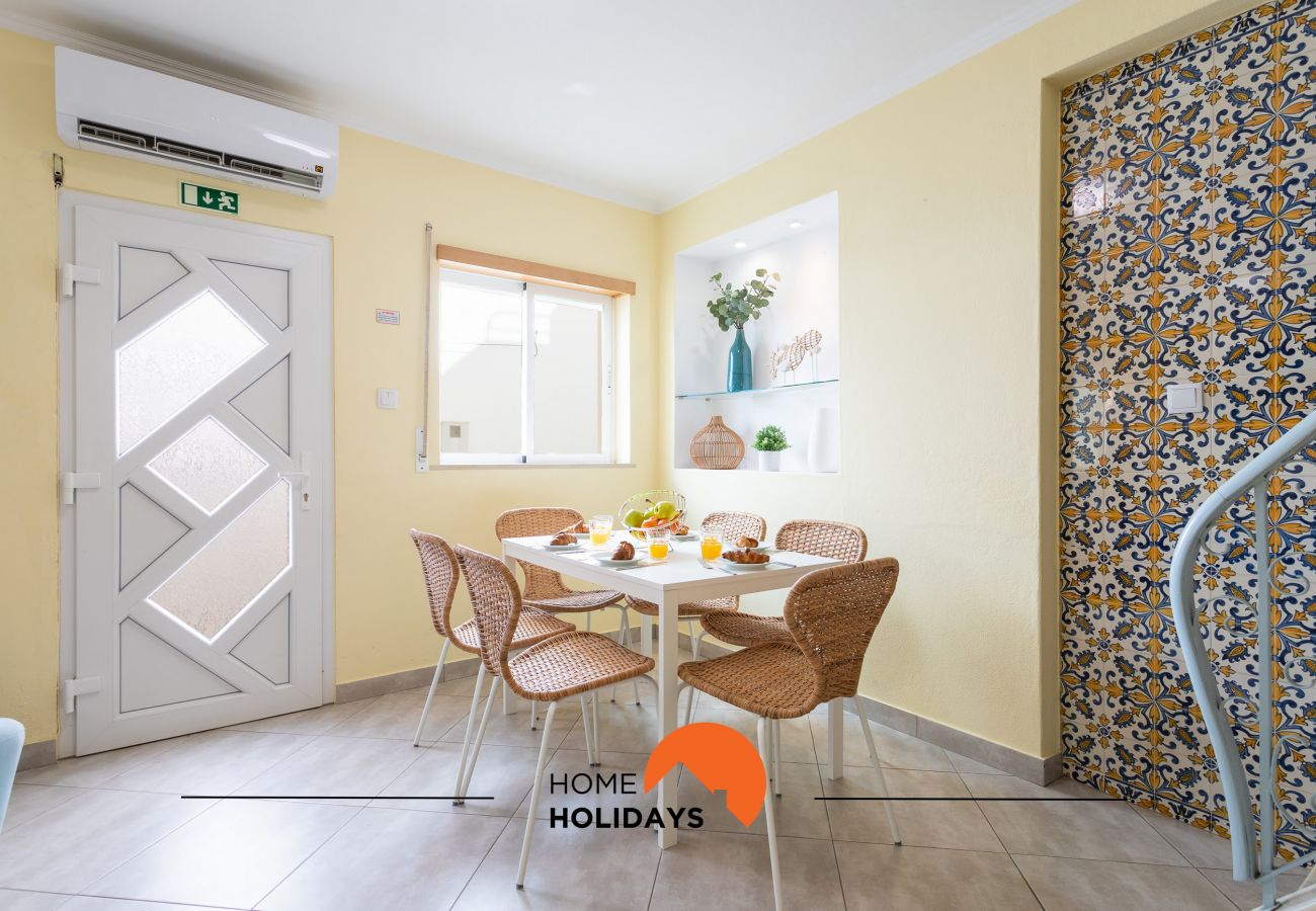 Huis in Albufeira - #086 Fish House | Unique Coastal Stay