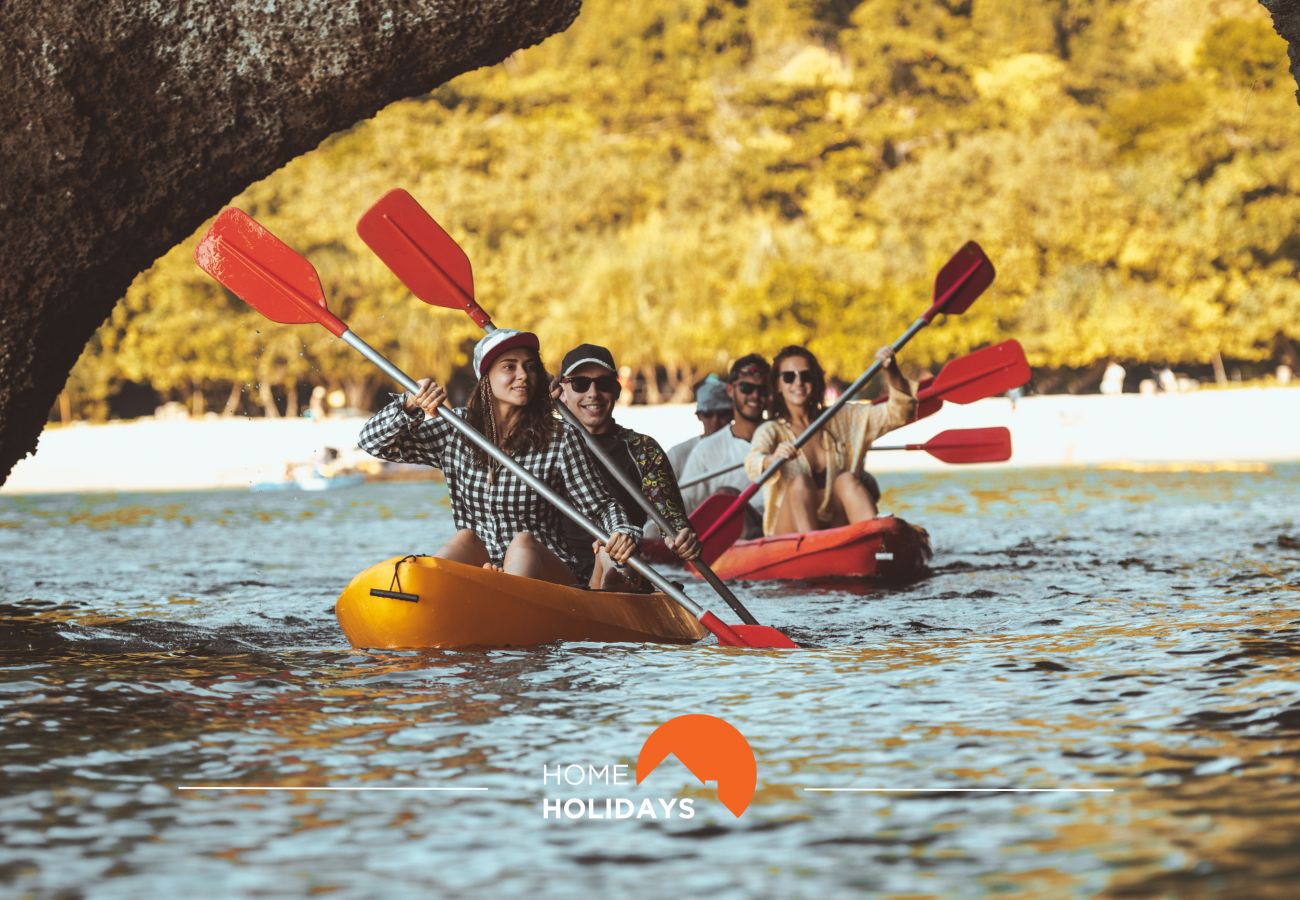 Appartement in Albufeira - #037 Family-Friendly 3BR | Shared Pool 