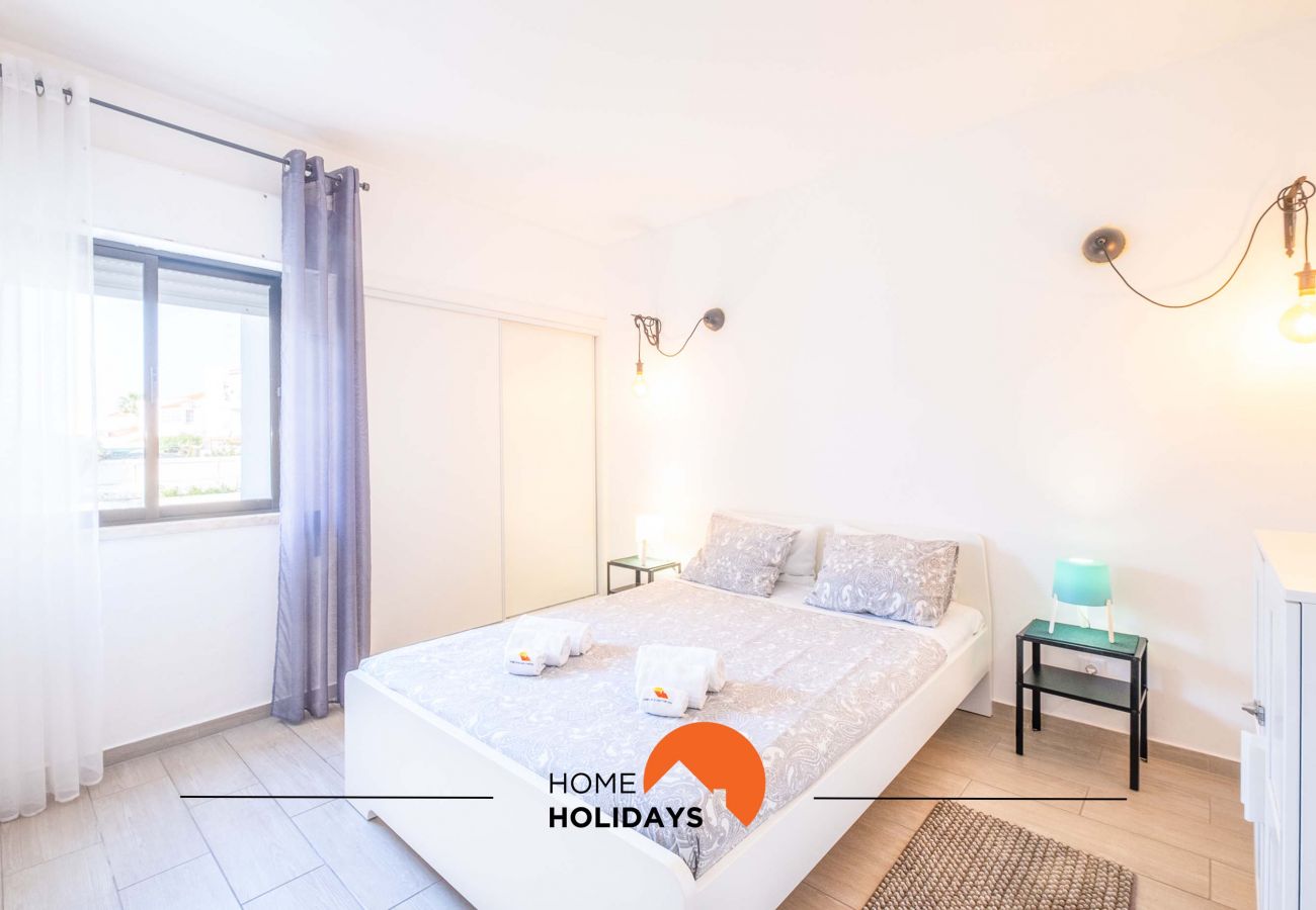 Appartement in Albufeira - #112 Oura Apartment | Pool & Nightlife