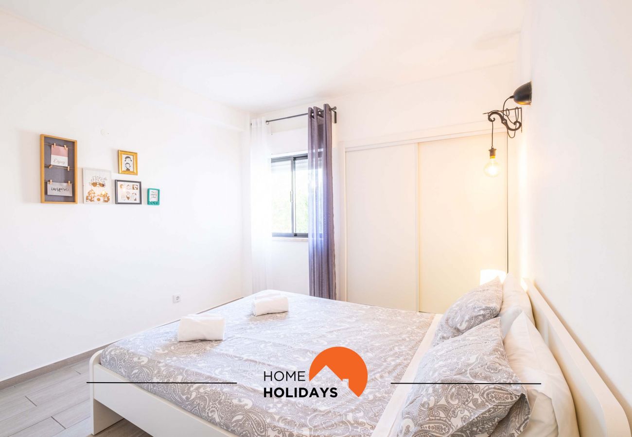 Appartement in Albufeira - #112 Oura Apartment | Pool & Nightlife
