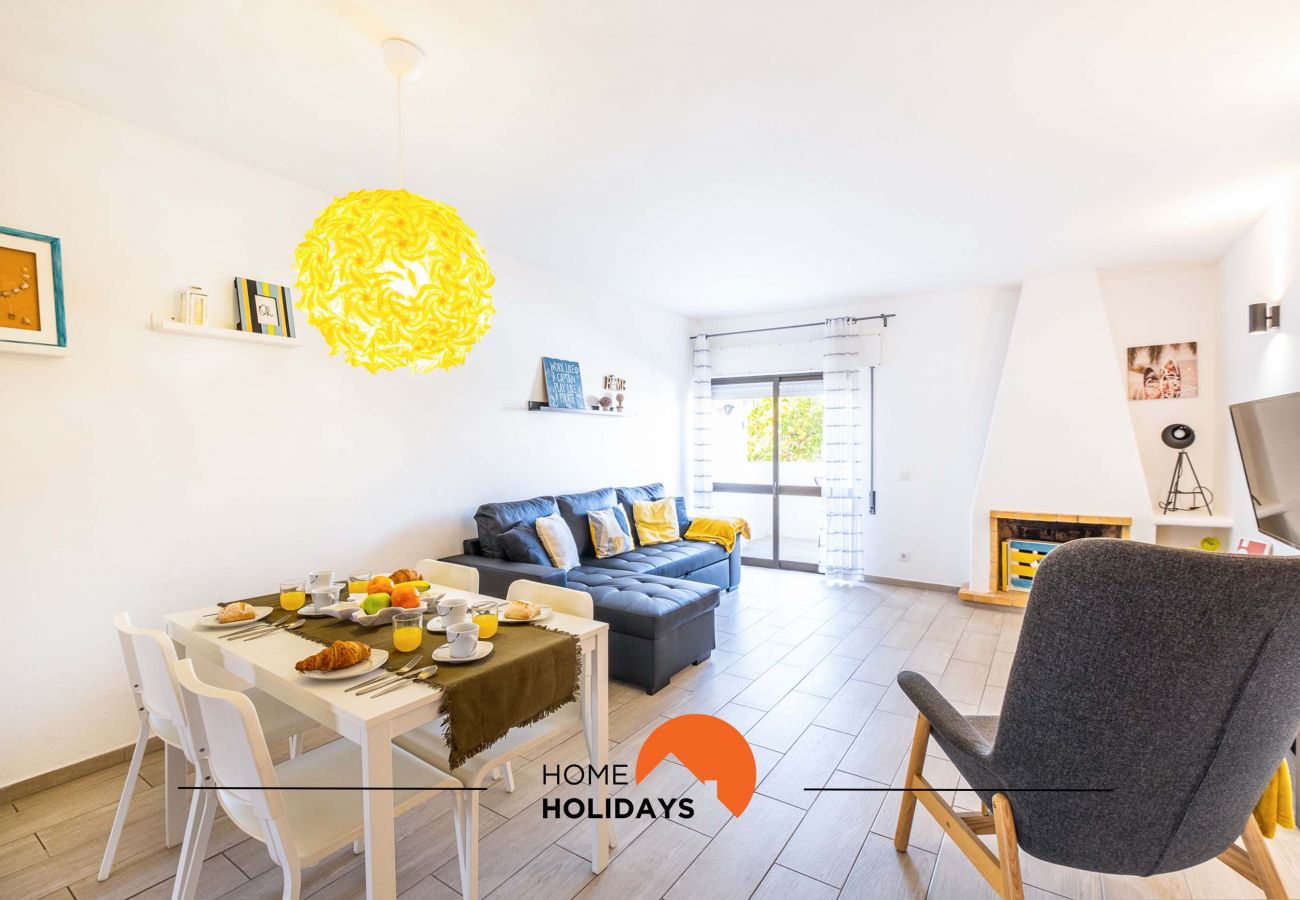 Appartement in Albufeira - #112 Oura Apartment | Pool & Nightlife