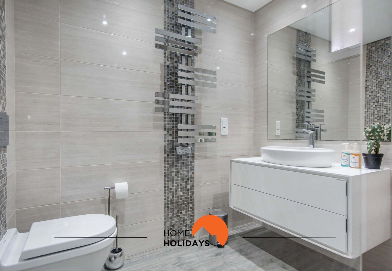 Appartement in Albufeira - #120 T3 Espaçoso em Albufeira by Home Holidays