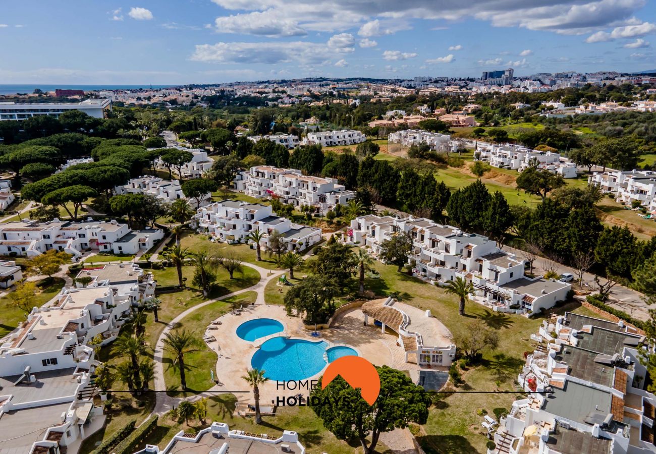 Appartement in Albufeira - #120 T3 Espaçoso em Albufeira by Home Holidays