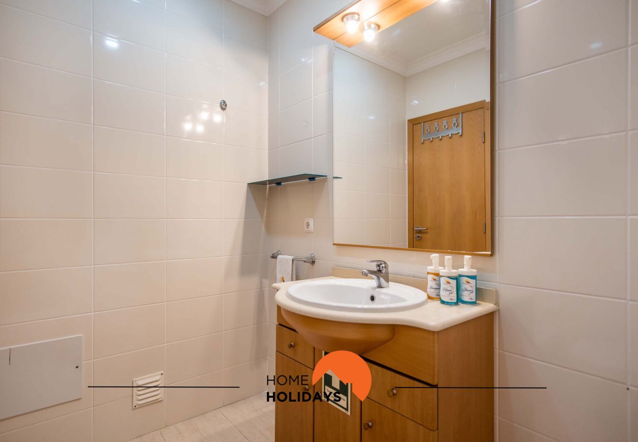 Appartement in Albufeira - #123  2BR Apartment | Beach & Comfort