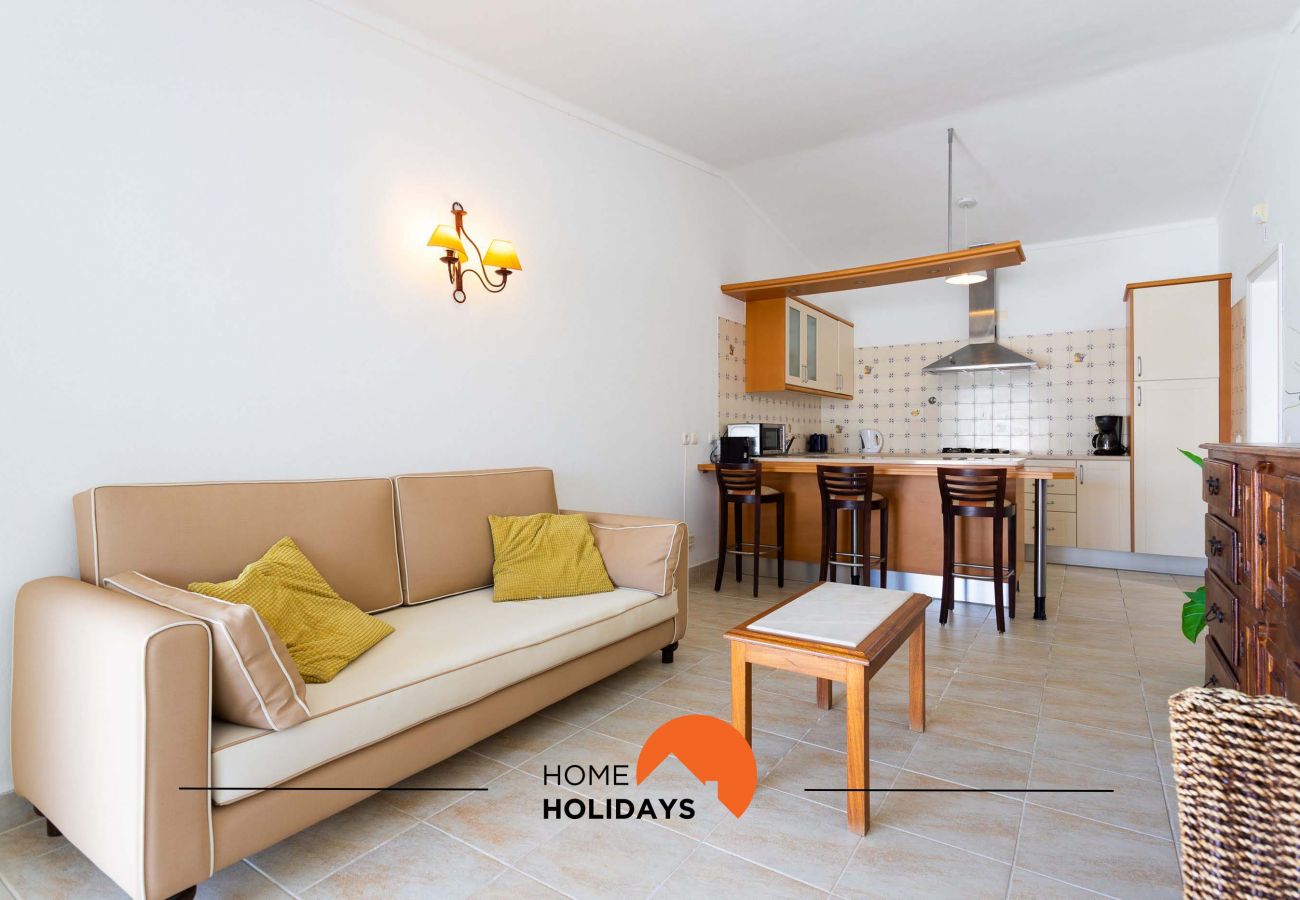 Rijhuis in Albufeira - #134 Villa w/ Pool | Family Friendly