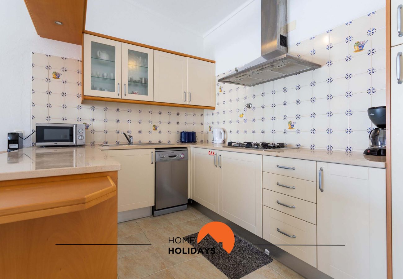 Rijhuis in Albufeira - #134 Villa w/ Pool | Family Friendly
