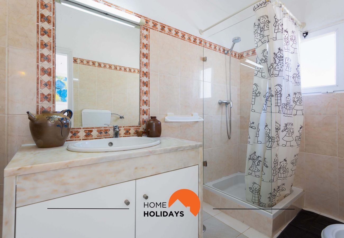 Rijhuis in Albufeira - #134 Villa w/ Pool | Family Friendly