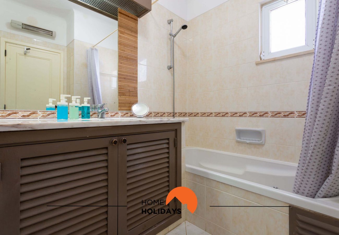 Appartement in Albufeira - #121 Aconchegante T1 em Albufeira by Home Holidays