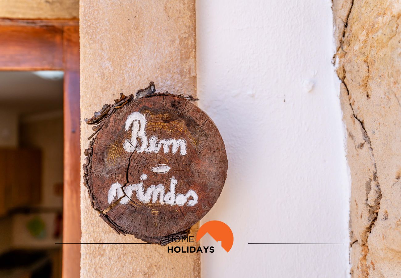 Vakantieboerderijen in Paderne - #161 Cozy 1BR House | Authentic Stay