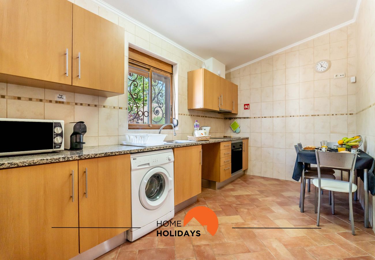 Vakantieboerderijen in Paderne - #161 Cozy 1BR House | Authentic Stay