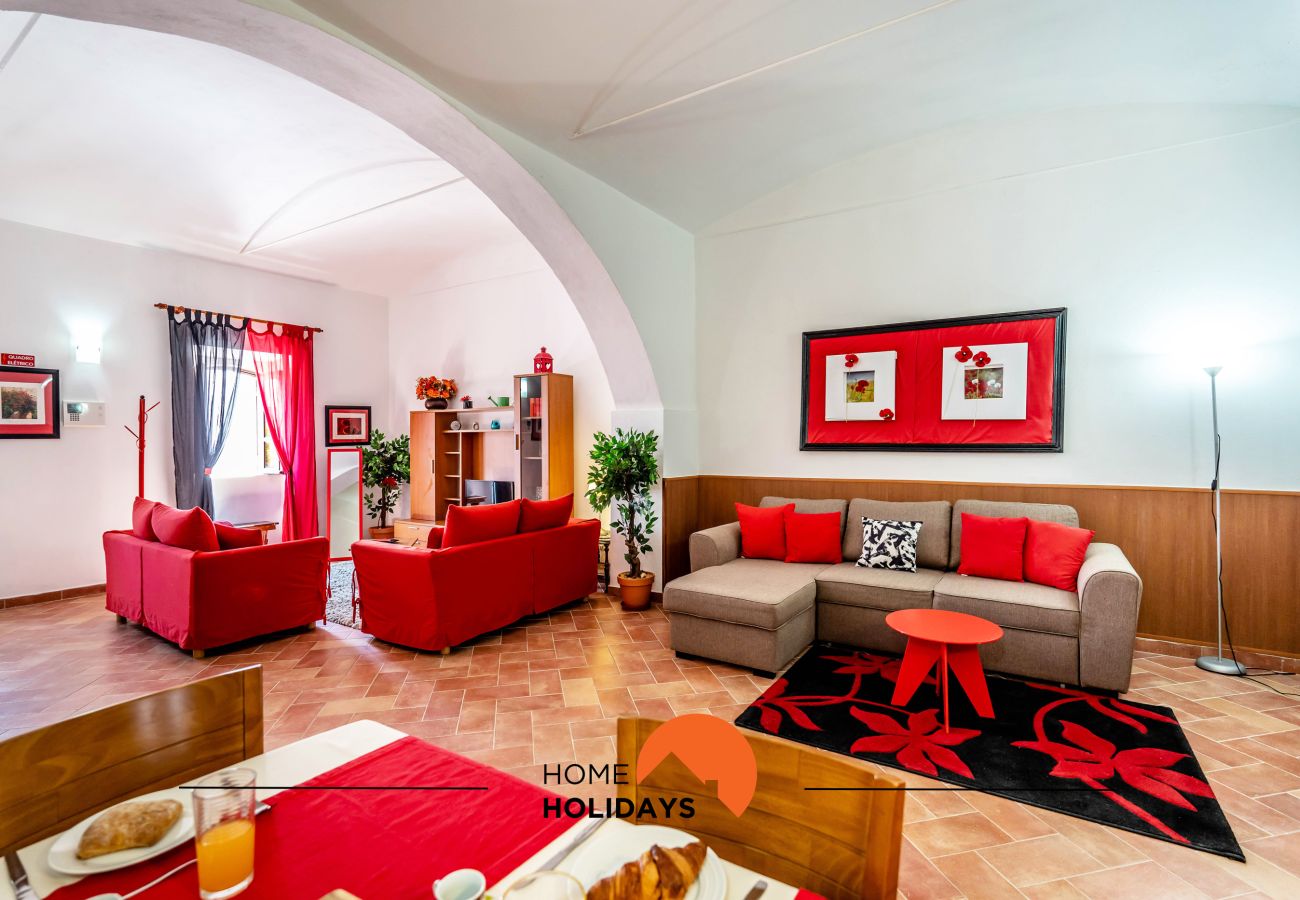 Vakantieboerderijen in Paderne - #161 Cozy 1BR House | Authentic Stay