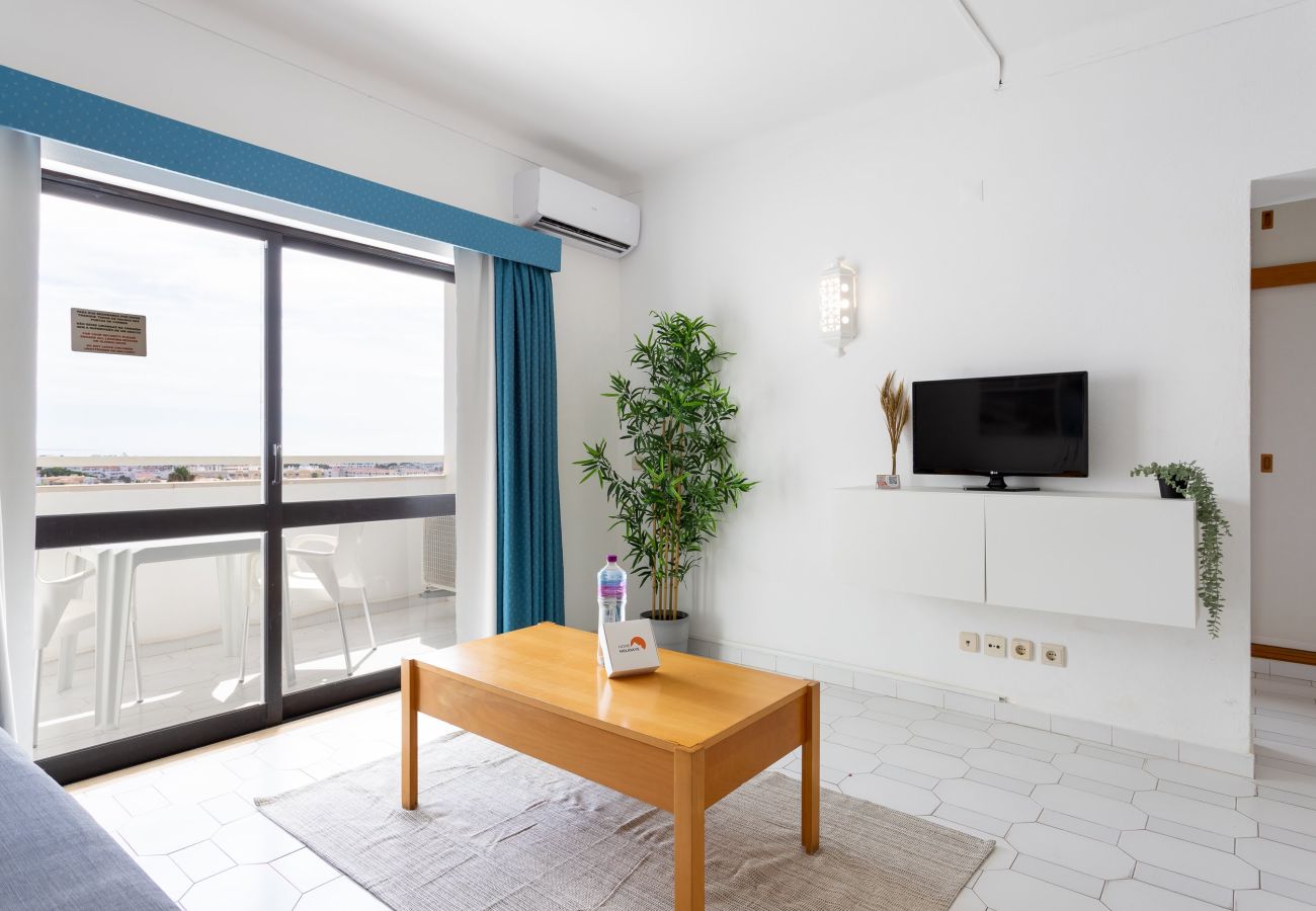 Appartement in Albufeira - #189 Sea View Apartment | Pool & Balcony