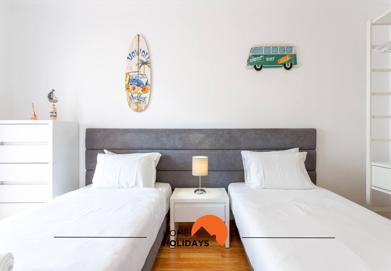 Appartement in Portimão - #209 Modern Apartment | Bright & Stylish