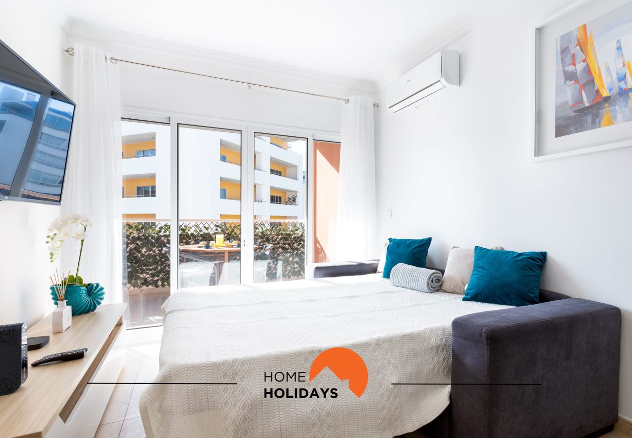 Appartement in Portimão - #209 Modern Apartment | Bright & Stylish