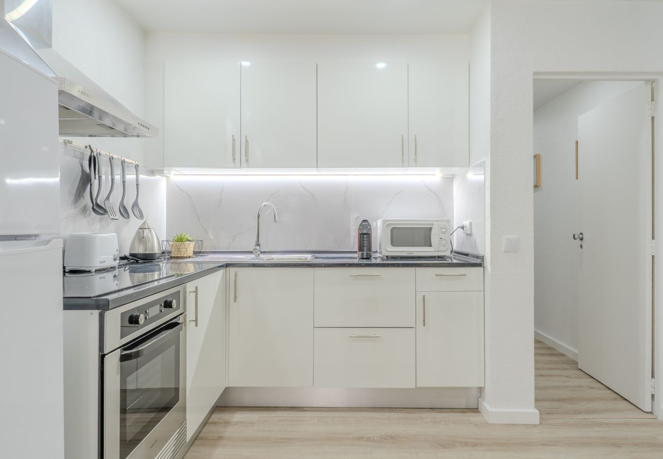 Appartement in Albufeira - #212 Vila Magna | Pool & City Views