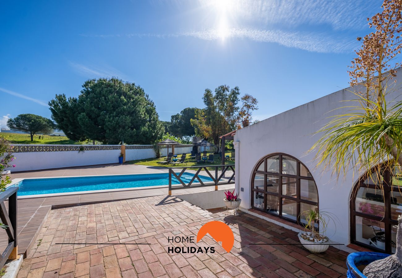 Villa in Albufeira - #213 Villa Roja | Cozy & Quiet