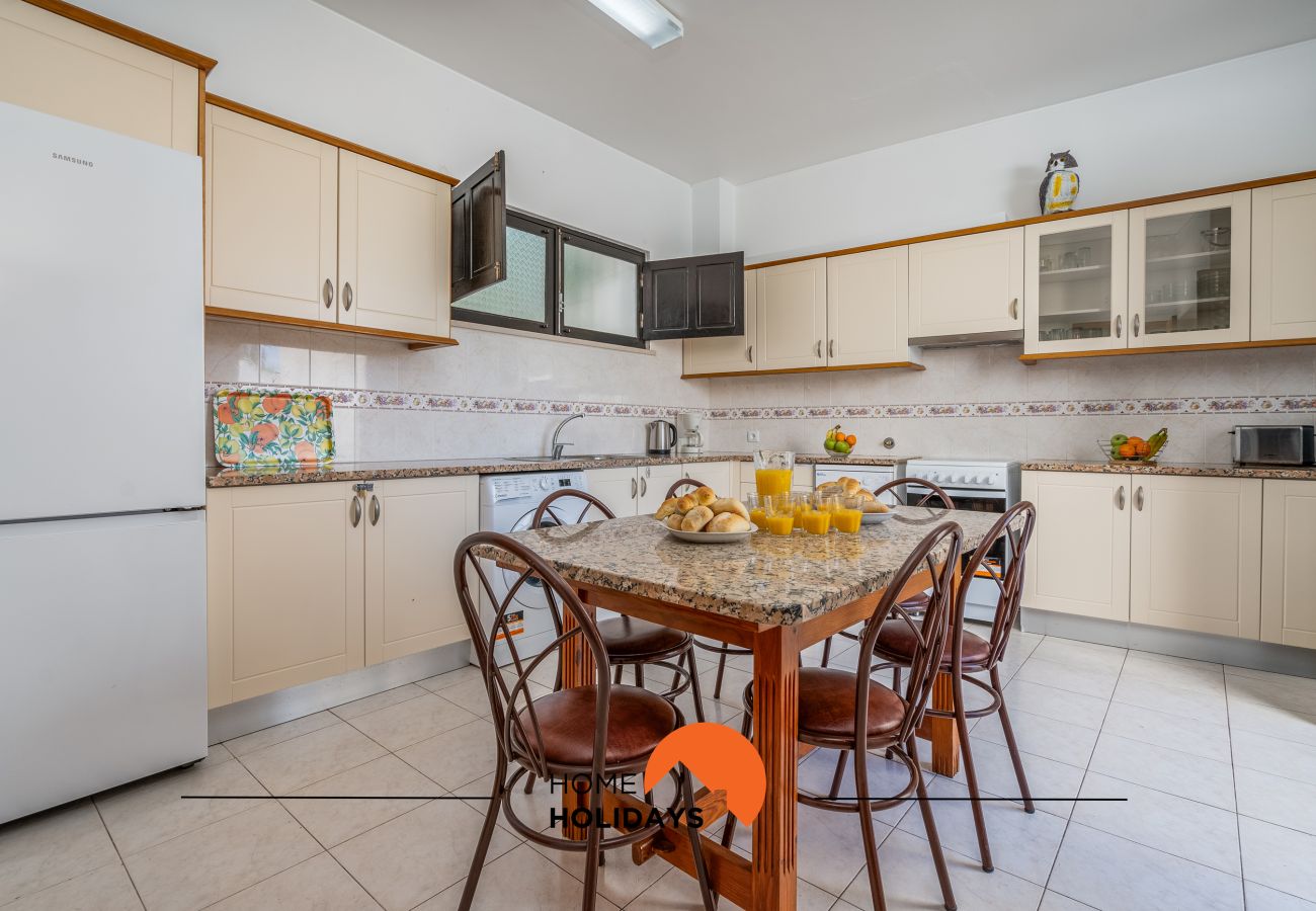 Villa in Albufeira - #232 Villa Girasol | Family Stay w Pool & Garden