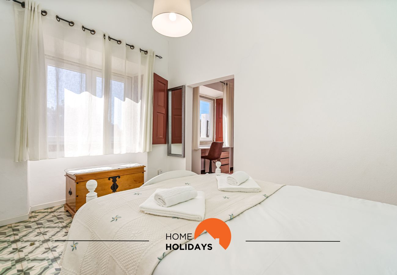 Huis in Ferreiras - #236 Spacious Apartment | Quiet Location