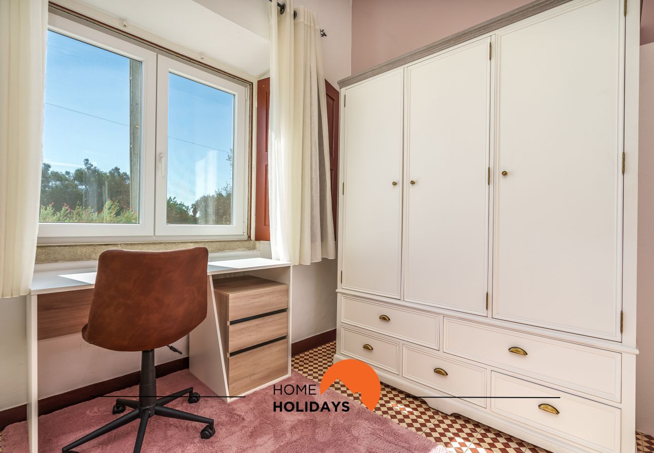 Huis in Ferreiras - #236 Spacious Apartment | Quiet Location