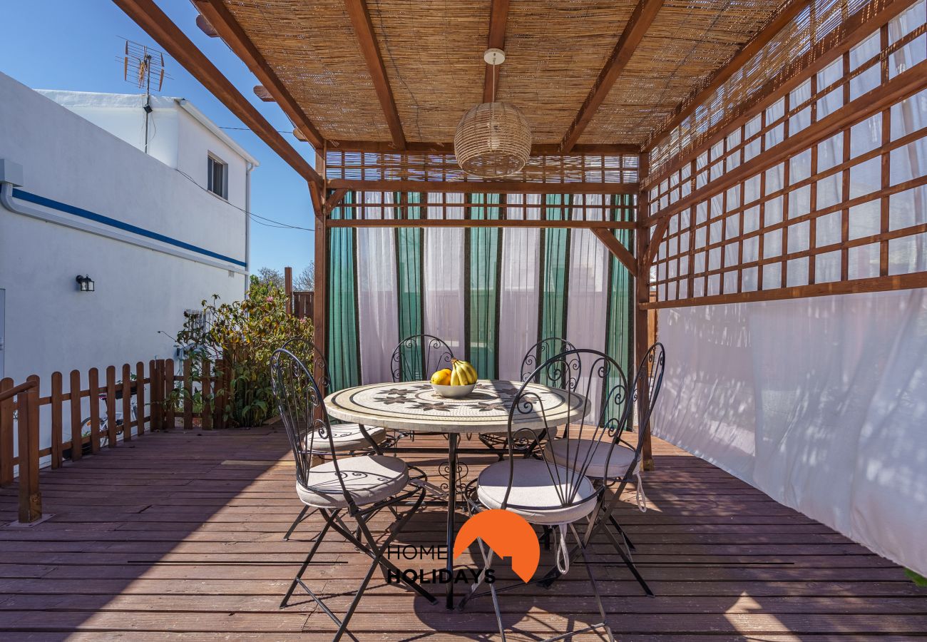 Huis in Ferreiras - #236 Spacious Apartment | Quiet Location