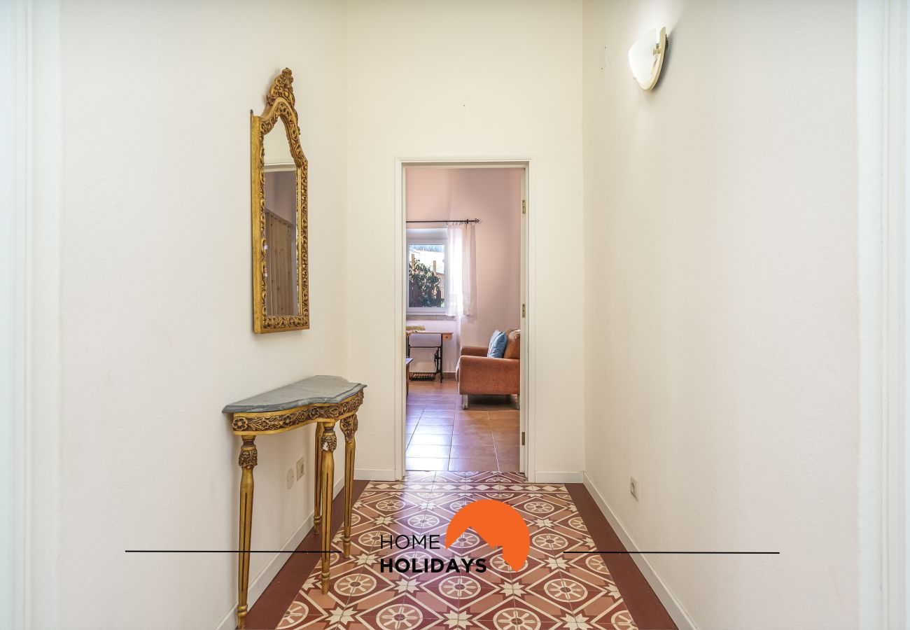 Huis in Ferreiras - #236 Spacious Apartment | Quiet Location