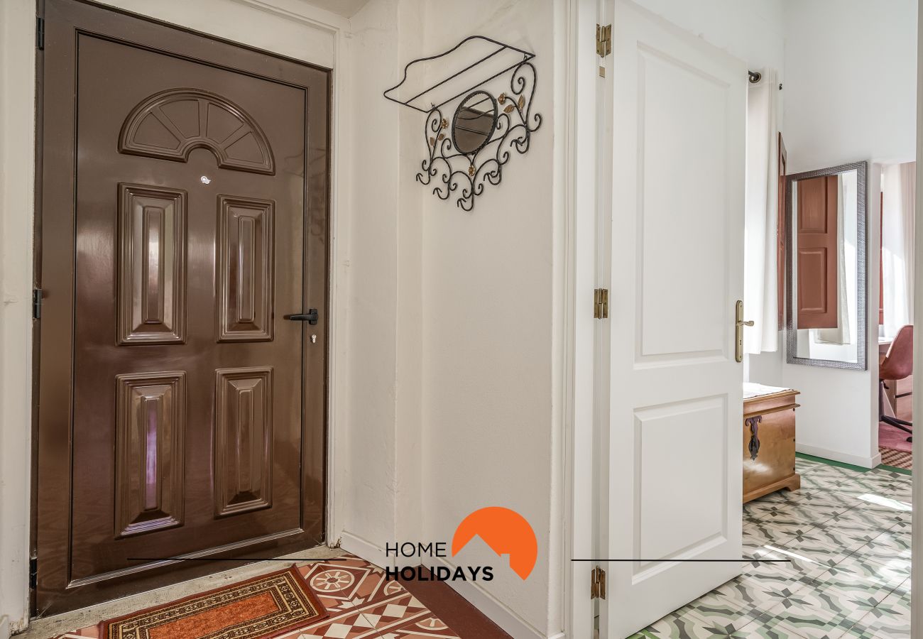 Huis in Ferreiras - #236 Spacious Apartment | Quiet Location