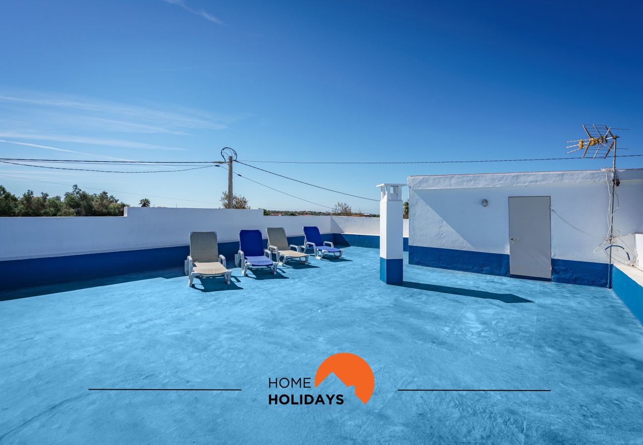 Huis in Ferreiras - #236 Spacious Apartment | Quiet Location