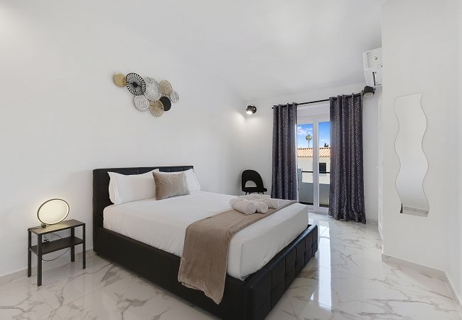 Villa in Albufeira - #266 Luxury Villa | Spacious & Premium Stay