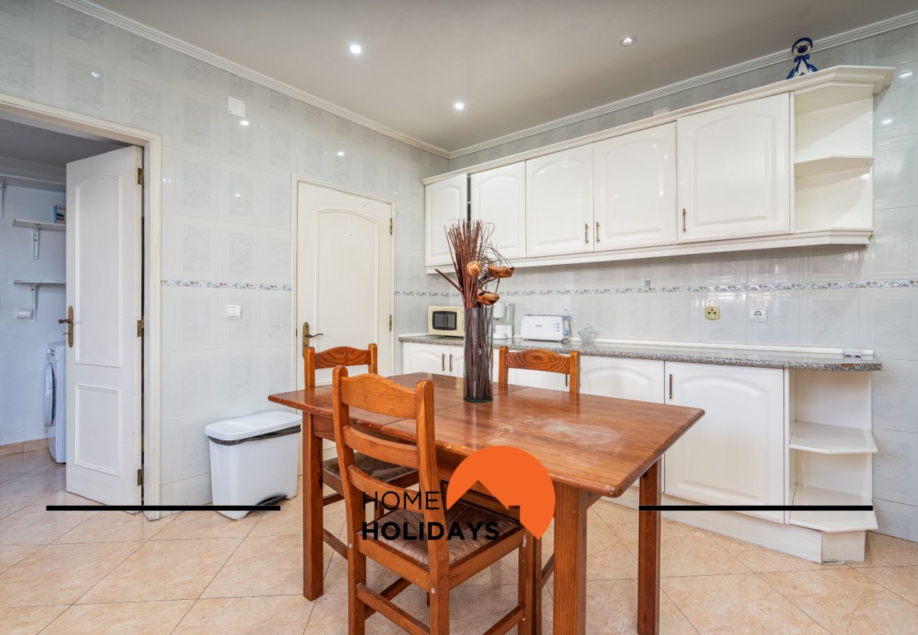 Villa in Albufeira - #278 Central 5-Bedroom Villa | Local Experience
