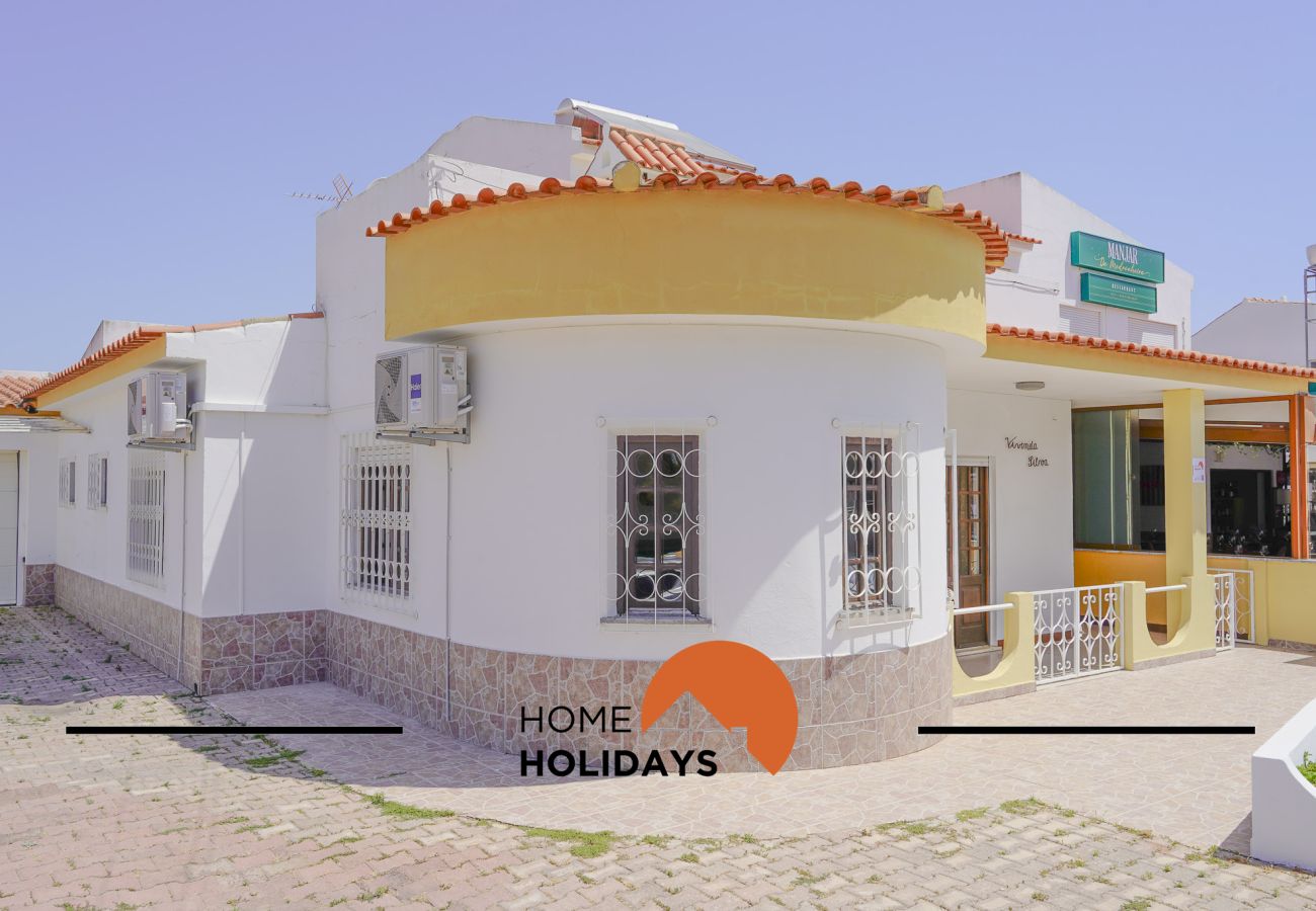 Huis in Albufeira - #240 Beach House - Casa da Balaia by Home Holidays