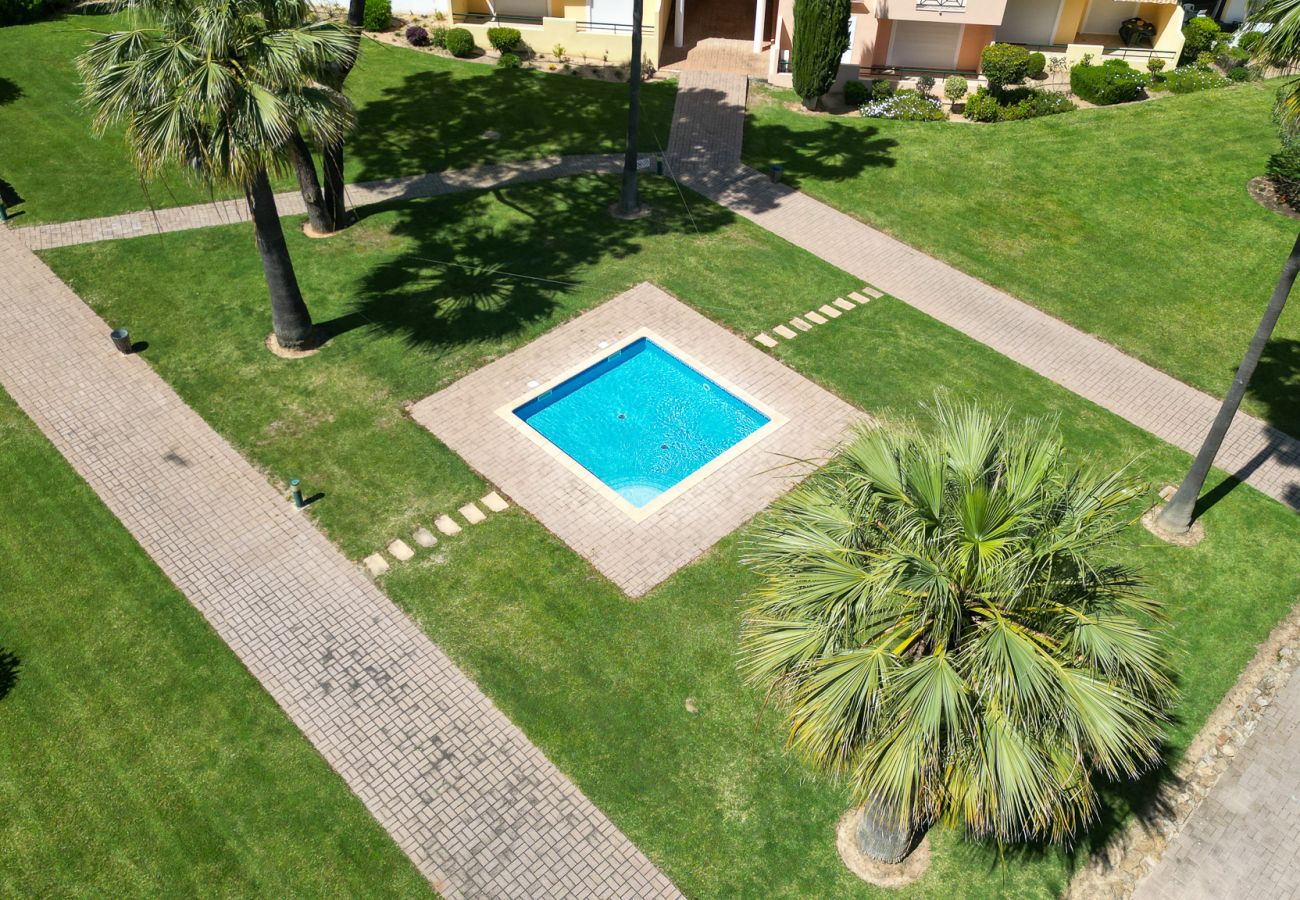 Appartement in Albufeira - #310 Family Apartment | Pool & Beach Nearby
