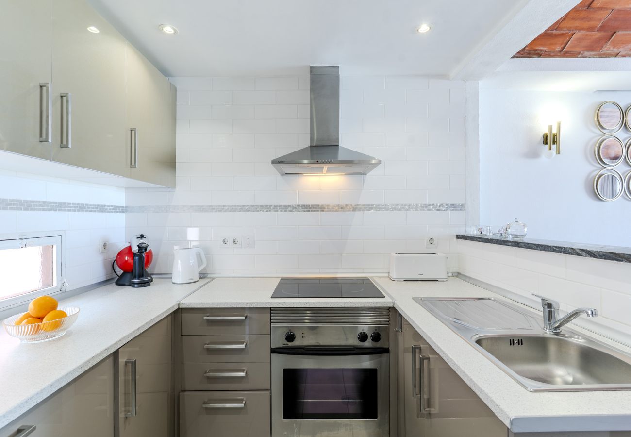 Appartement in Albufeira - #326 Sea View Apartment | Balcony & Relax