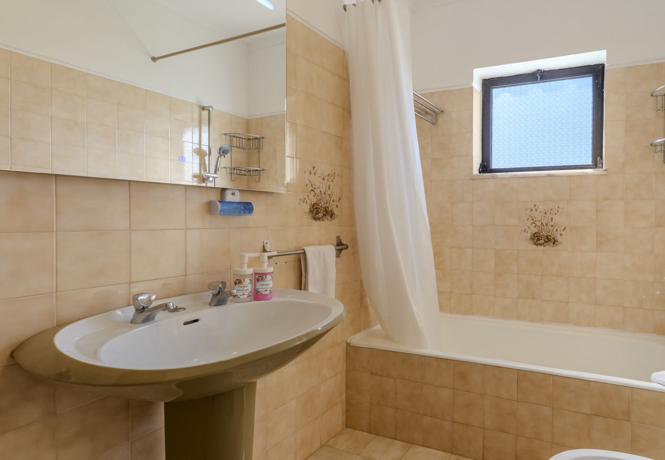 Appartement in Albufeira - #333 2BR for Families | Central Location 