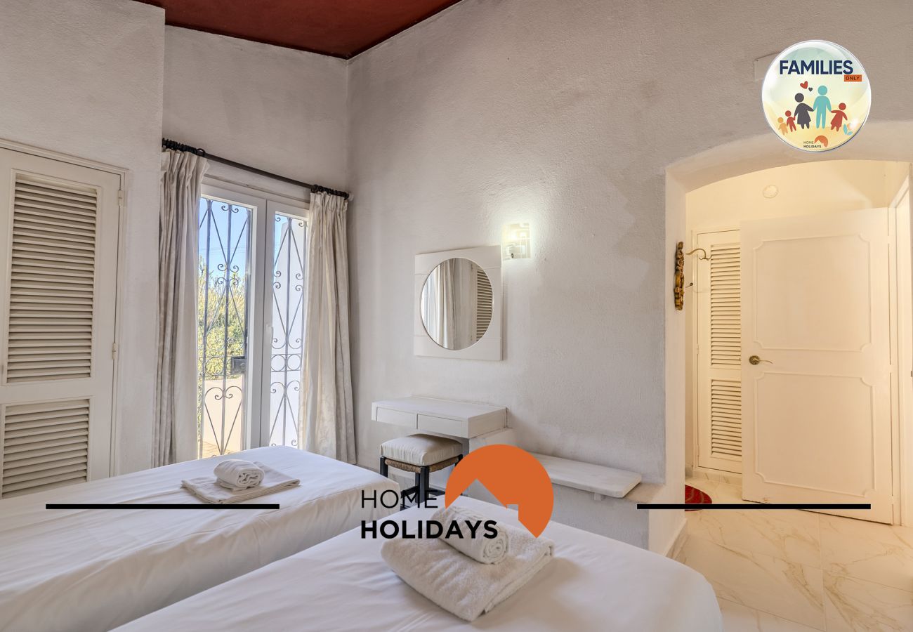 Villa in Albufeira - #329 Villa w/ Pool | Family Stay