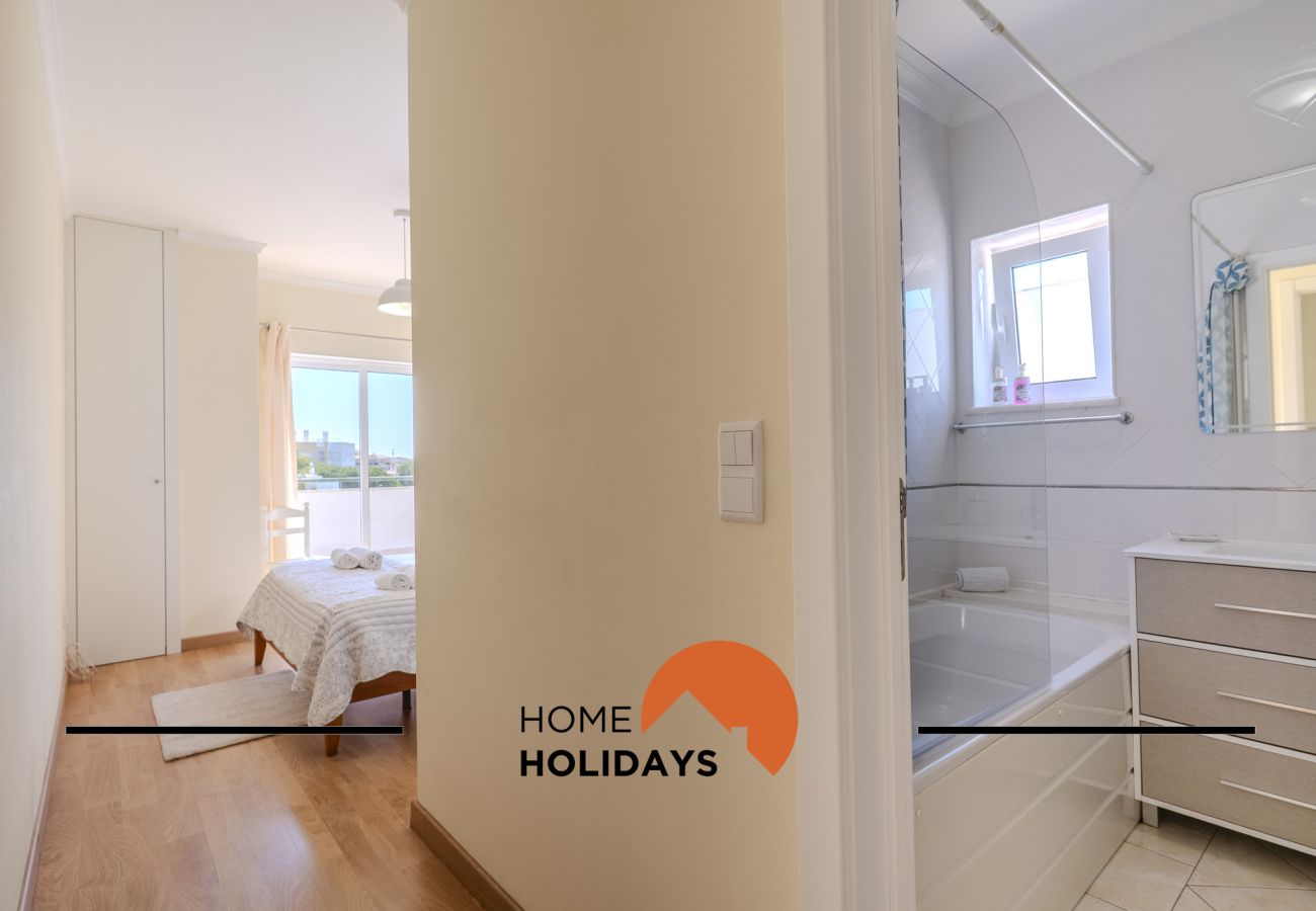 Appartement in Albufeira - #320 Family Flat in Center of the City 