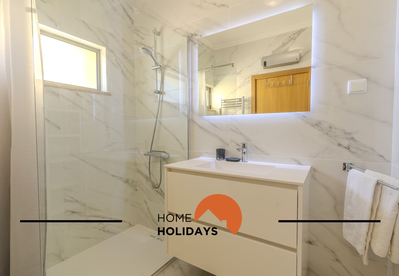 Appartement in Albufeira - #323 Marina Apartment | Pool & Views