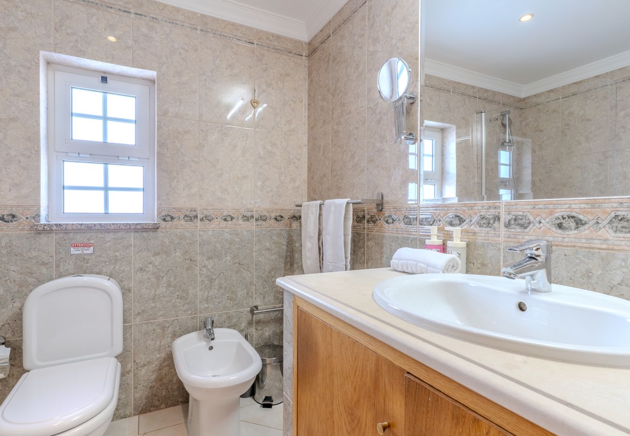 Villa in Albufeira - #343 Villa w/ Pool & Jacuzzi | Luxury Stay