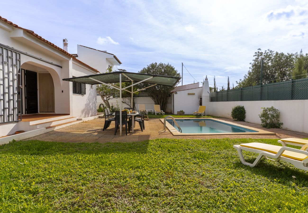 Huis in Ferreiras - #350 Quiet Retreat for Familys | Relax & Nature