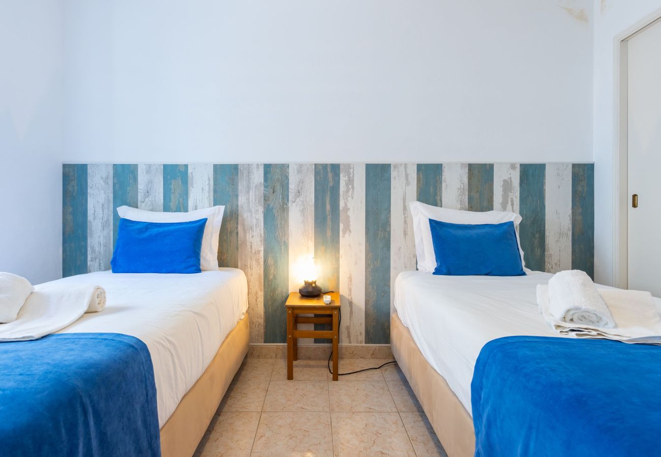Huis in Albufeira - #197 Casa Gili V2 by Home Holidays 