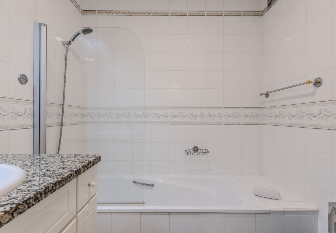 Appartement in Armação de Pêra - #370 1BR Riamar | Sea View & Central