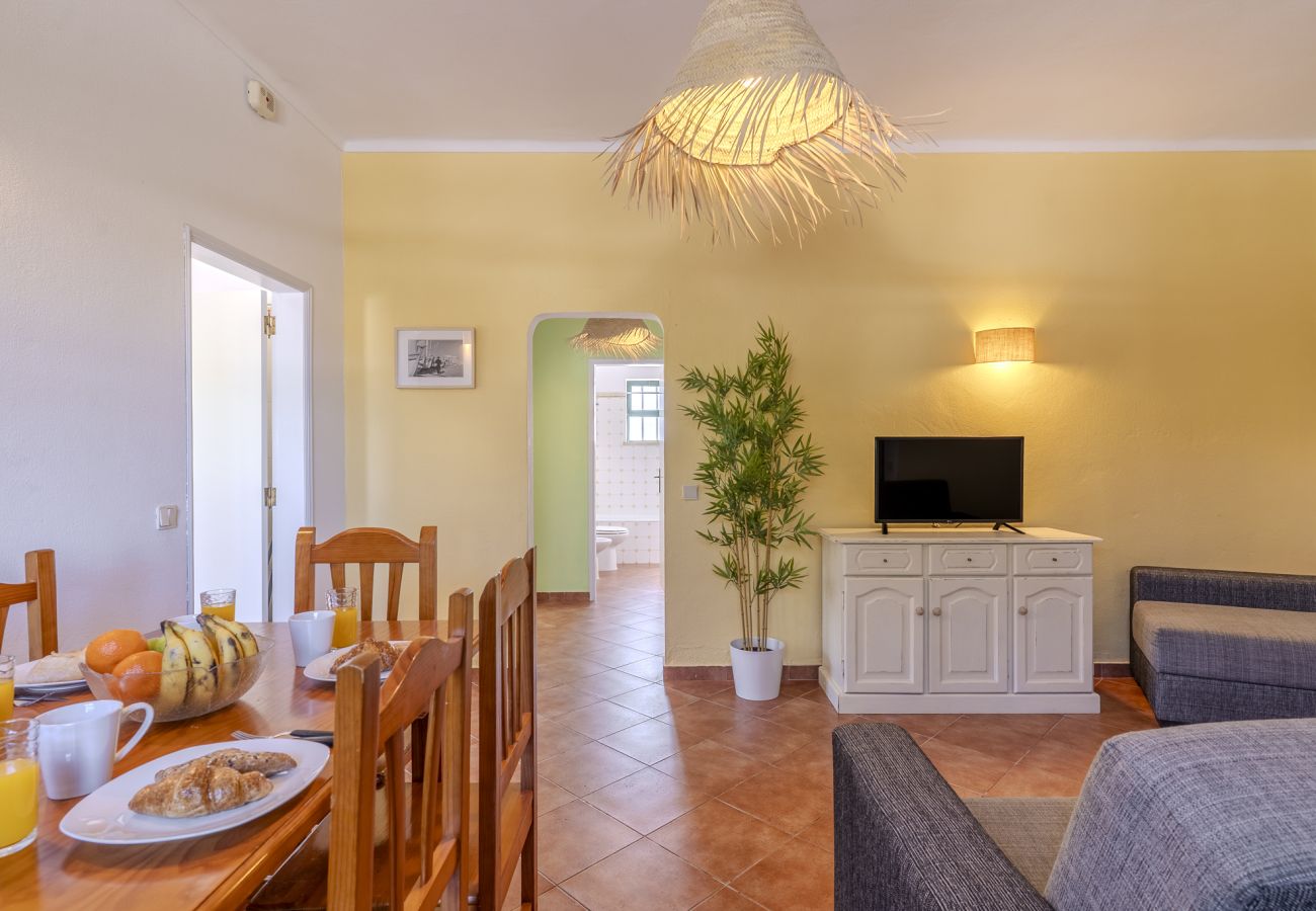 Appartement in Paderne - #358 Quinta Brito Lima A by Home Holidays